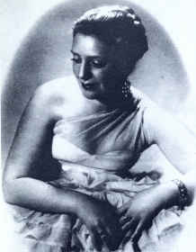 Ruzhena Vladimirovna Sikora. The photo. (Ружена Владимировна Сикора. Фотография.) (Belyaev)